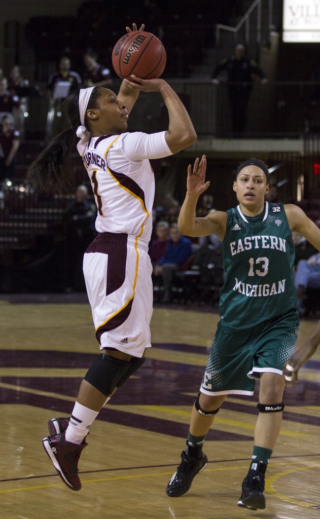 Central Michigan's Da'Jourie Turner's, (1), throws up an uncontested shot during their game against Eastern Michigan. (Photo I Rich Drummond)