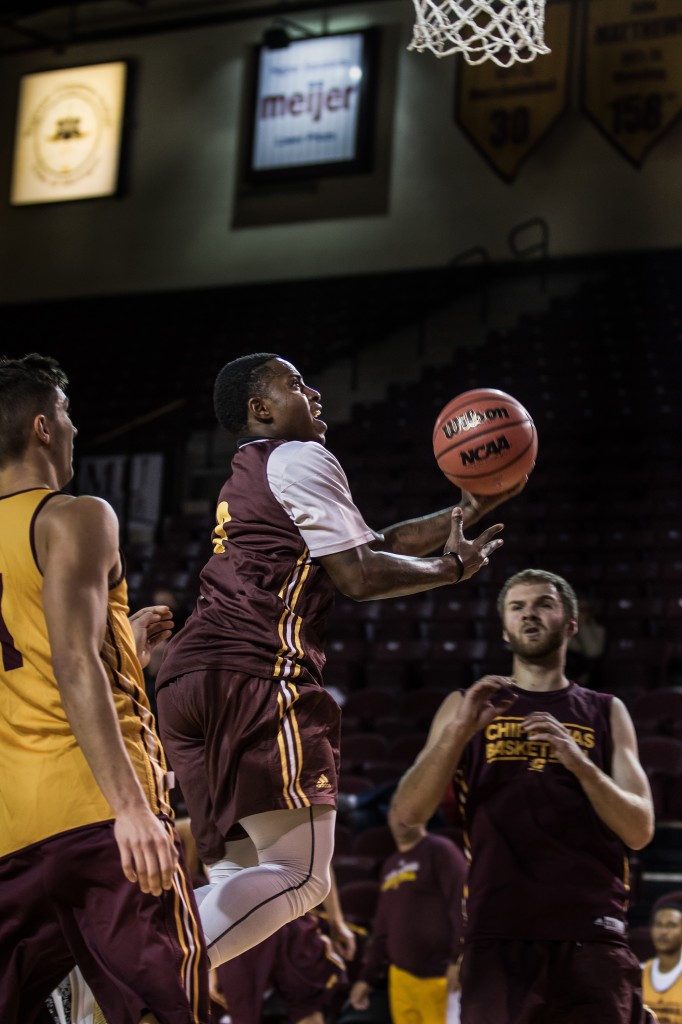 Braylon Rayson goes up for a lay up during the Maroon and Gold Scrimmage in McGuirk Arena, on the campus of Central Michigan University, Mt. Pleasant, MI, Saturday, October 17, 2015.