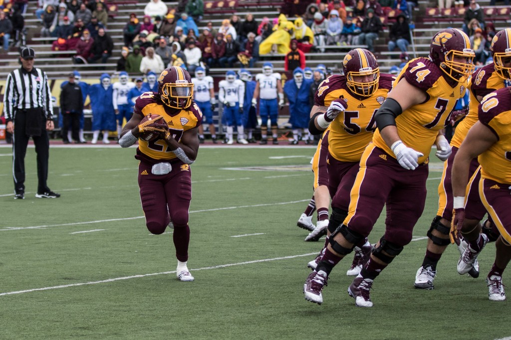 Martez Walker looks for a hole during the football game against the University at Buffalo on the campus of Central Michigan University, Mt. Pleasant, MI, Saturday, October 17, 2015.