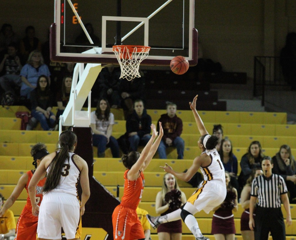 Guard Da'Jouire Turner goes up for a layup in the 76-75 win against Bowling Green at McGurick Arena on the campus of Central Michigan University on Feb. 6, 2016.